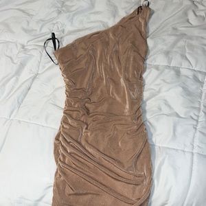 Forever 21 one shoulder body con sinched dress